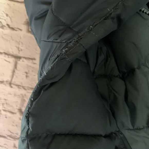 15. Hollister Black Winter Puffer Jacket Size Large Hooded - Picture 16 of 16